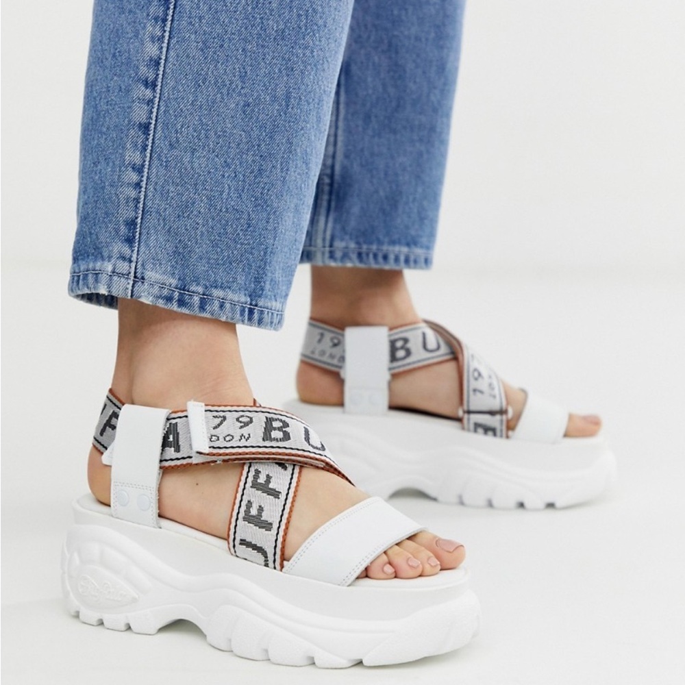 Buffalo Stylish White and Gray Platform Sandals